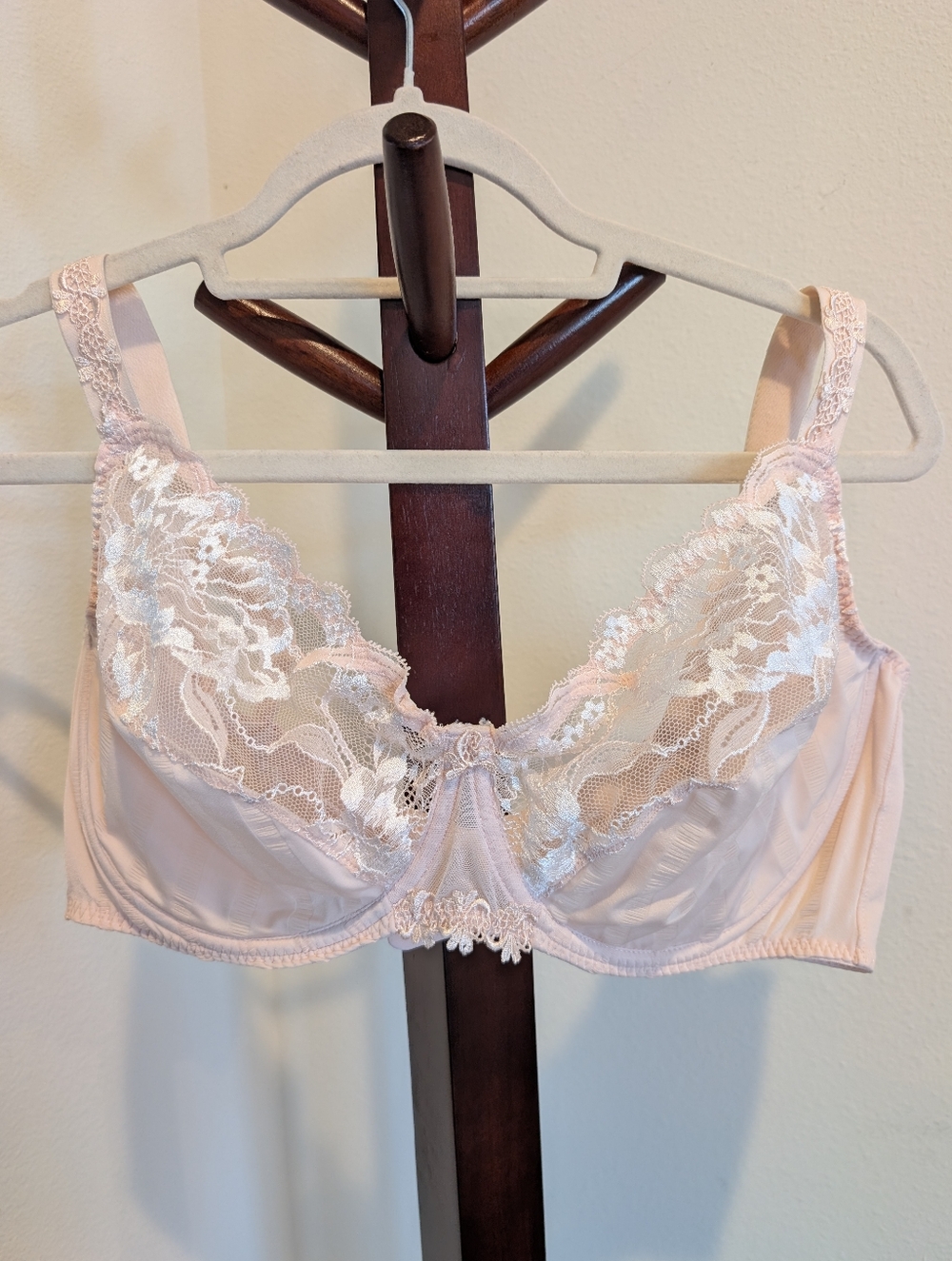 Simone Perele Lace Trim Underwire Bra in Light Pink, Size 95EU (36D)